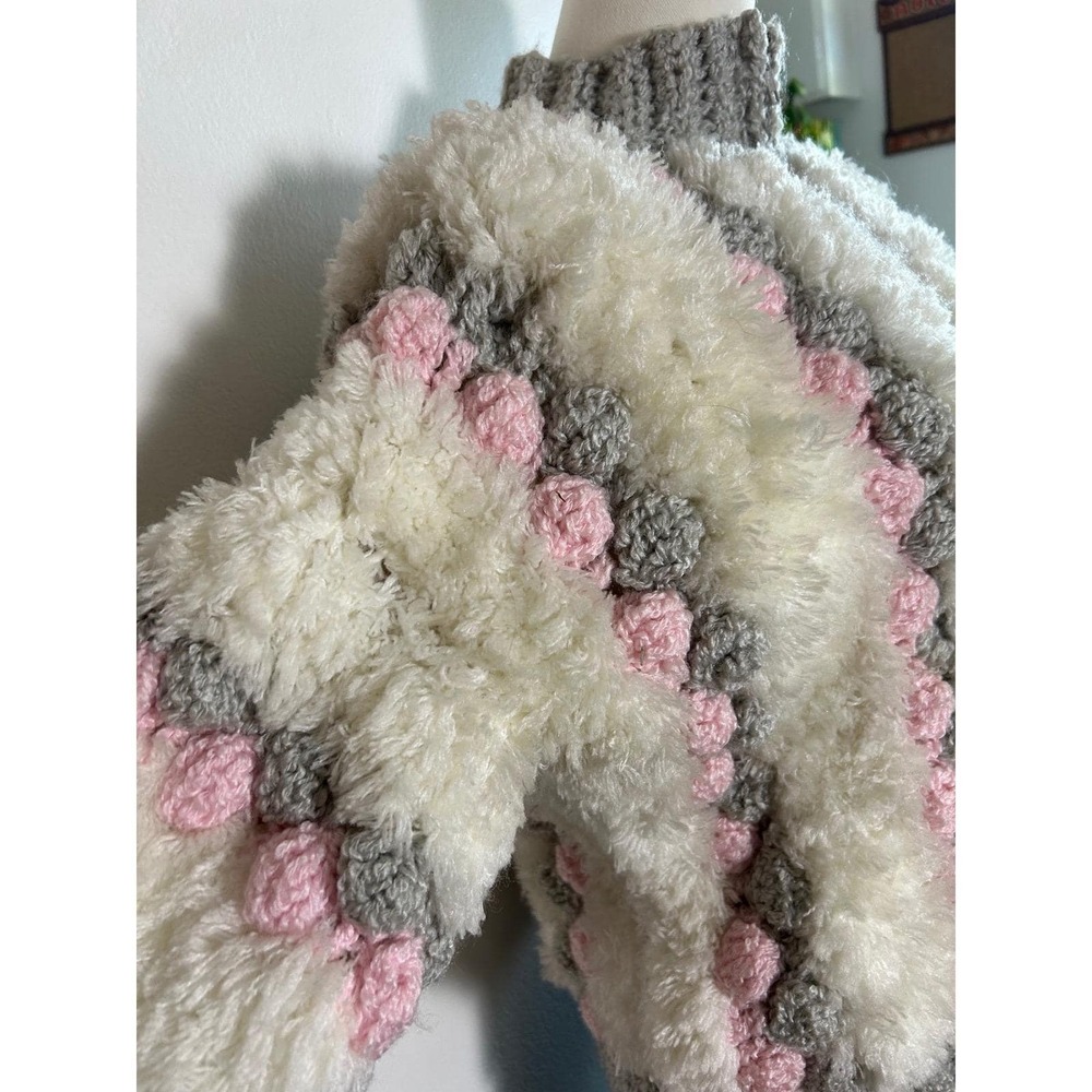whimsical vintage 70's shaggy‎ knit pompom crochet jacket ~ needs repair - Picture 4 of 11